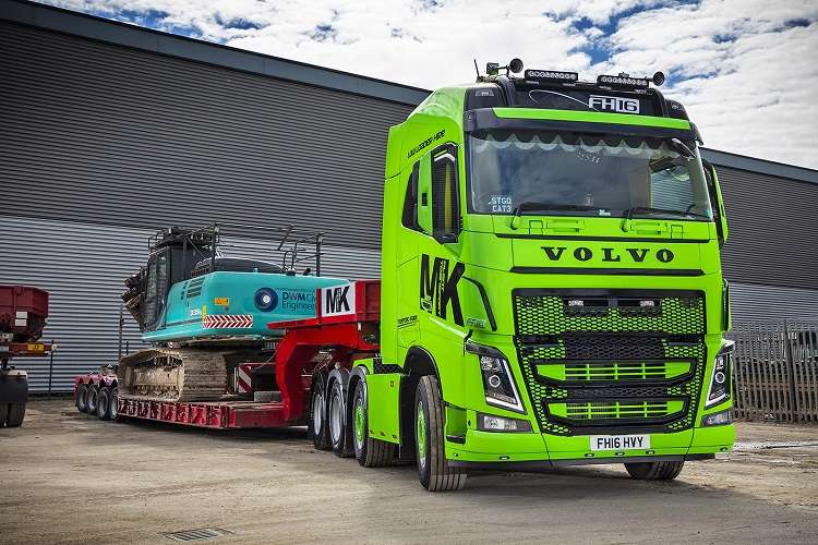 MKVolvo MK Plant's new Volvo haulage vehicle